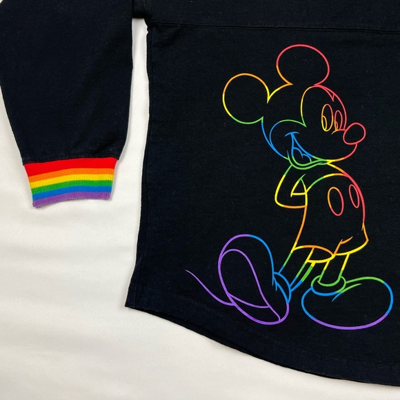 Walt Disney Spirit Jersey Long Sleeve Shirt Small Rainbow Pride Cast Member A1 - Picture 4 of 7